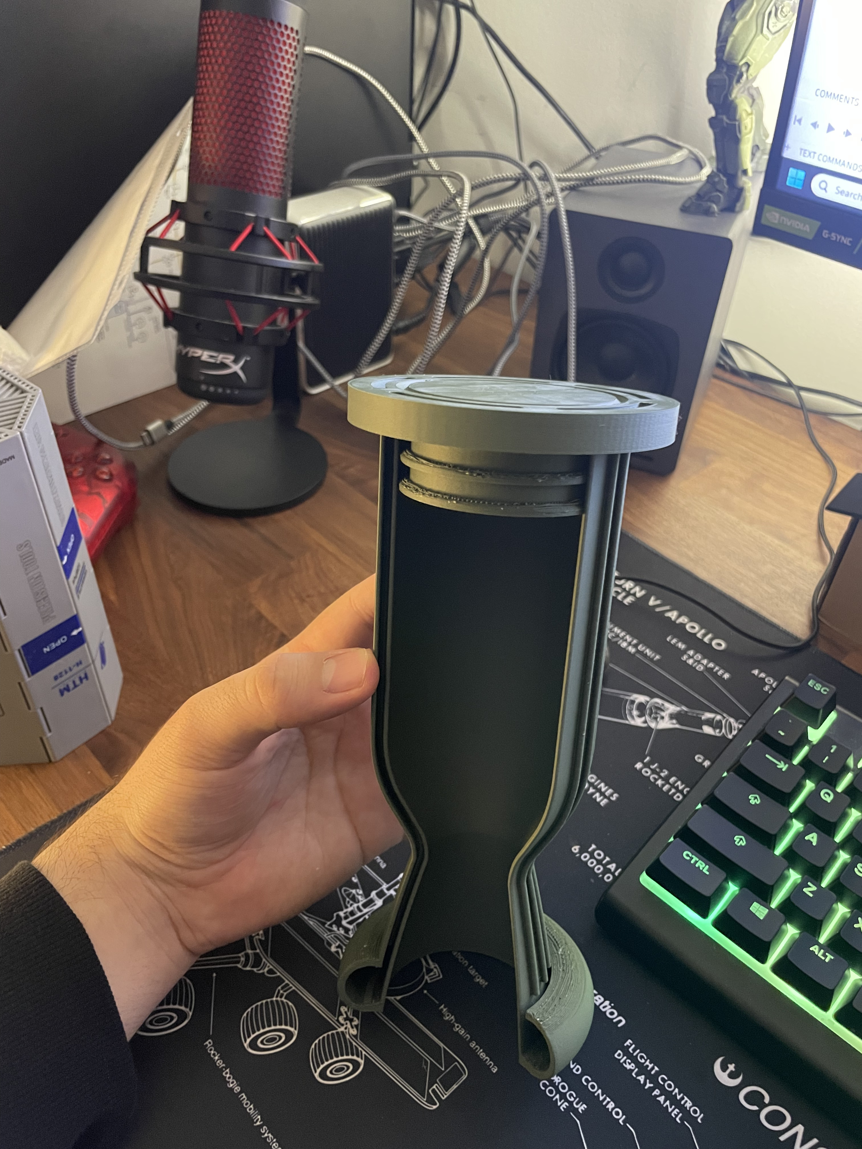 Regeneratively Cooled Bi-Liquid Rocket Engine image 5